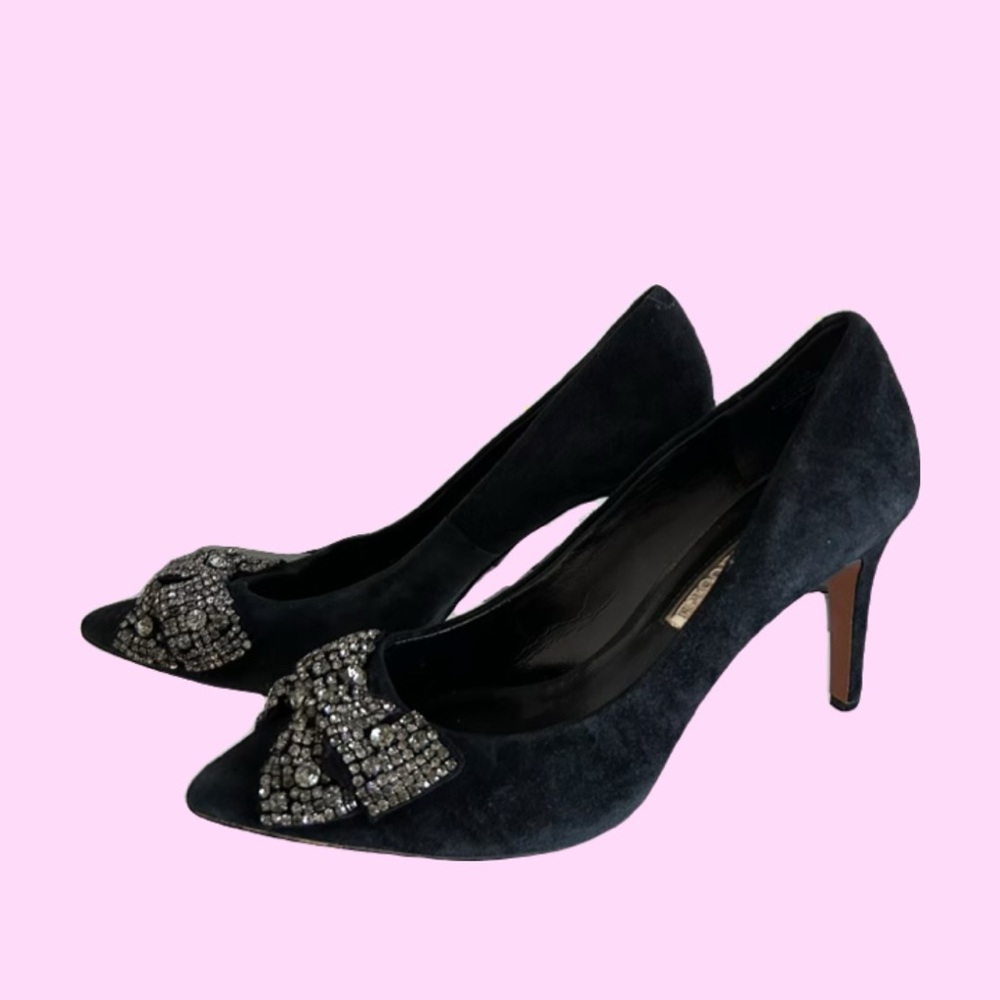 Elegant Black Heels with Embellished Bow